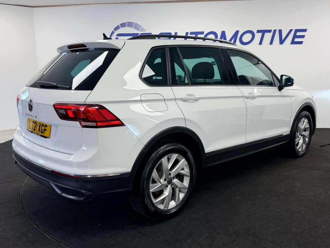 2021 VOLKSWAGEN TIGUAN 2021 VOLKSWAGEN TIGUAN