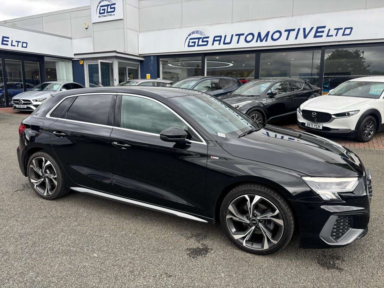 A 2023 AUDI A3 SPORTBACK 1.0 TFSI 30 S-LINE S-TRONIC AUTO 110 BHP + SAT NAV A 2023 AUDI A3 SPORTBACK 1.0 TFSI 30 S-LINE S-TRONIC AUTO 110 BHP + SAT NAV