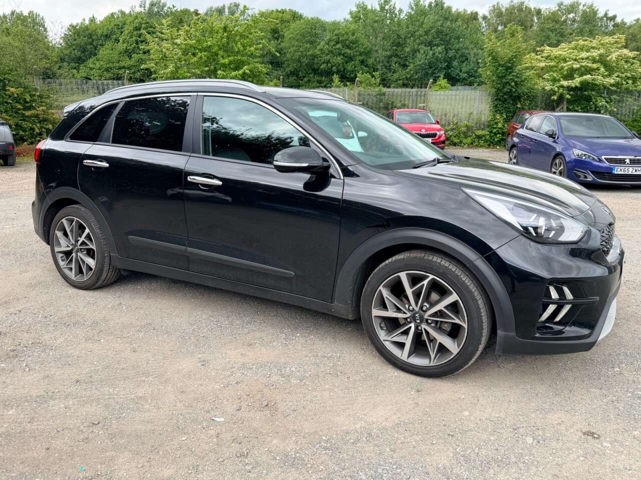 A 2019 KIA NIRO 1.6 GDi 3 HYBRID DCT AUTO 140 BHP + SAT NAV + HEATED LEATHER A 2019 KIA NIRO 1.6 GDi 3 HYBRID DCT AUTO 140 BHP + SAT NAV + HEATED LEATHER