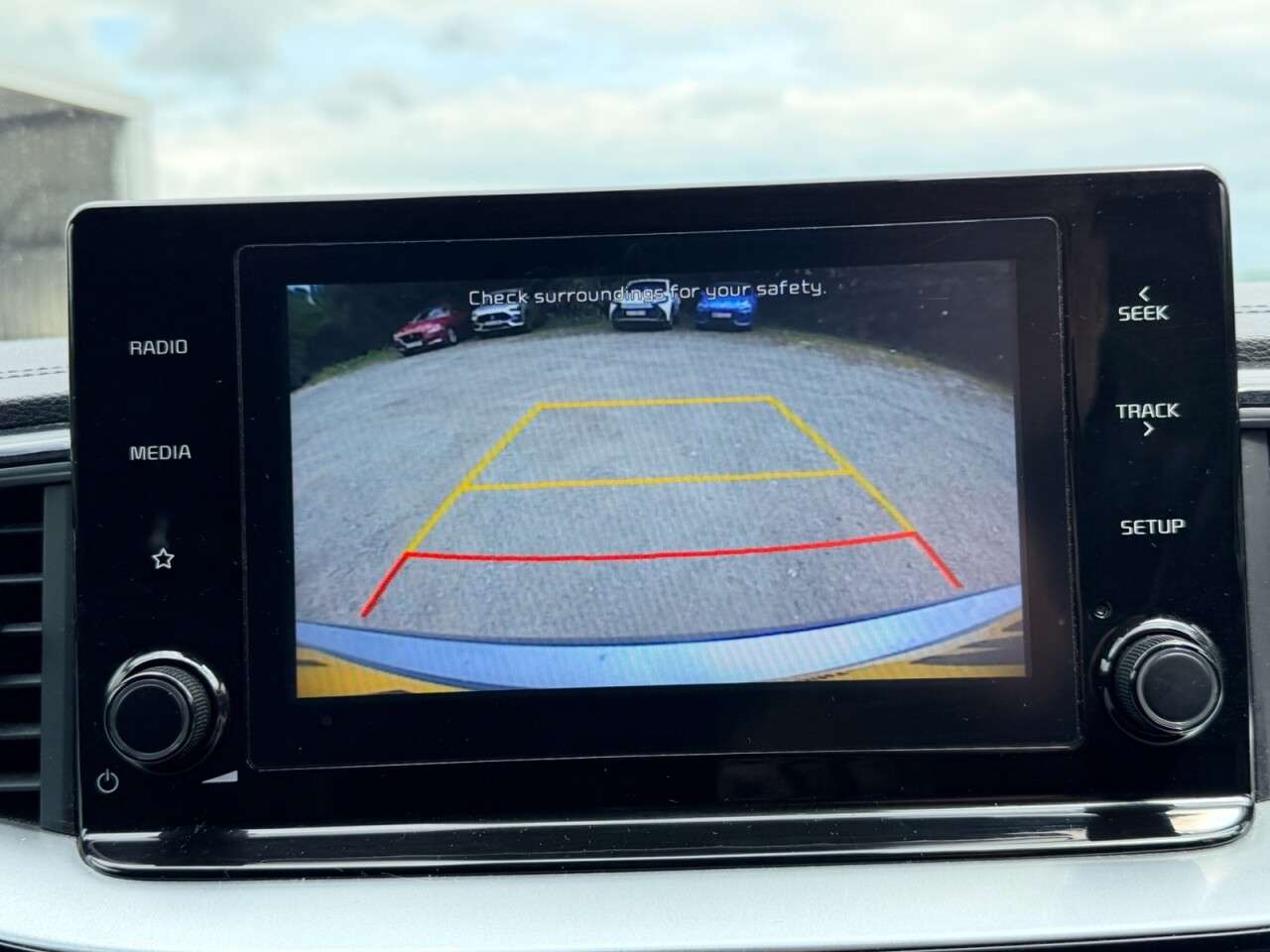 A 2020 KIA XCEED 1.0 T-GDi EDITION 120 BHP + REAR CAMERA + APPLE CAR PLAY A 2020 KIA XCEED 1.0 T-GDi EDITION 120 BHP + REAR CAMERA + APPLE CAR PLAY