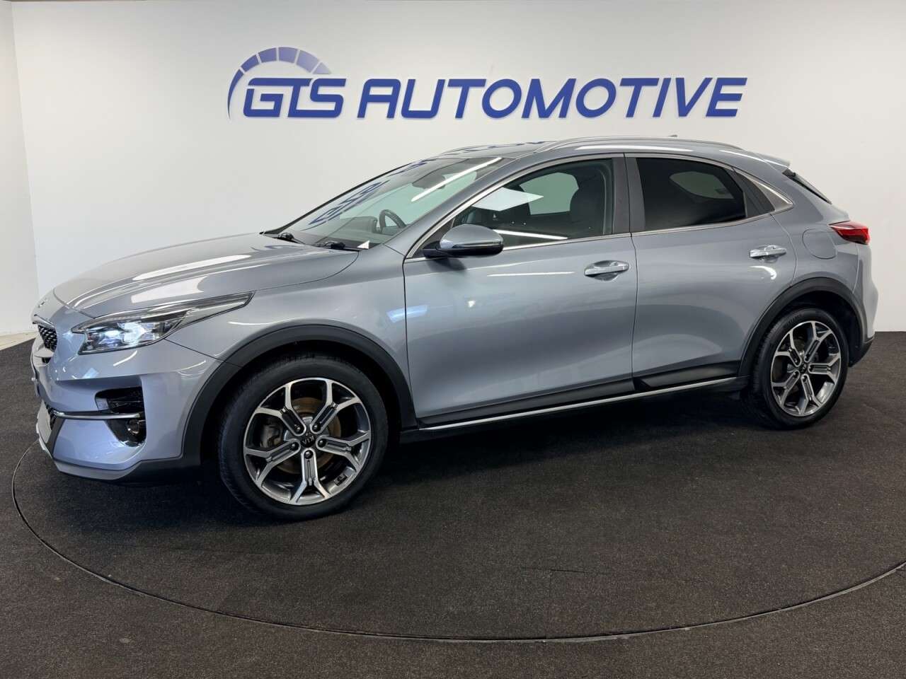 A 2020 KIA XCEED 1.0 T-GDi EDITION 120 BHP + REAR CAMERA + APPLE CAR PLAY SIX MONTH WARRANTY A 2020 KIA XCEED 1.0 T-GDi EDITION 120 BHP + REAR CAMERA + APPLE CAR PLAY SIX MONTH WARRANTY