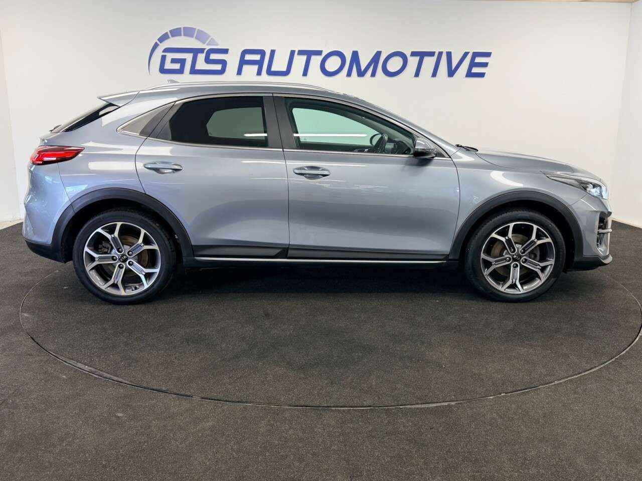 2020 KIA XCEED 2020 KIA XCEED