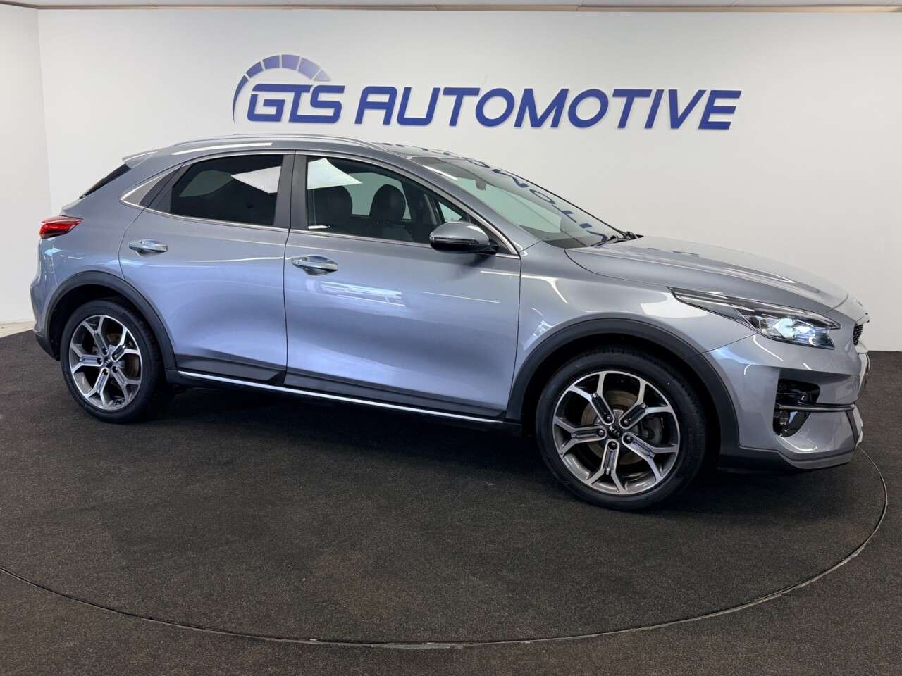 2020 KIA XCEED 2020 KIA XCEED