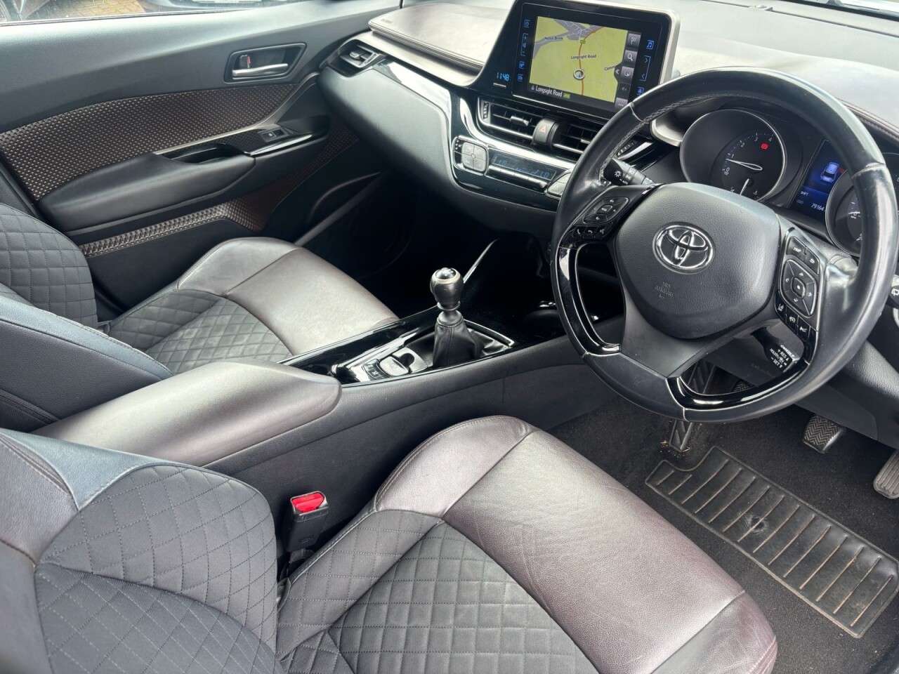 2018 TOYOTA C-HR 2018 TOYOTA C-HR