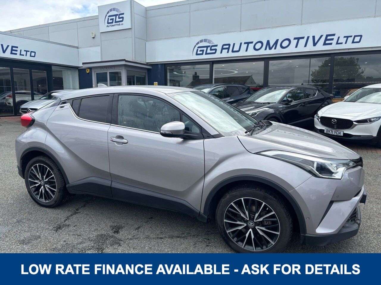 A 2018 TOYOTA C-HR 1.2 VVT-i EXCEL 115 BHP + SAT NAV + REAR CAMERA A 2018 TOYOTA C-HR 1.2 VVT-i EXCEL 115 BHP + SAT NAV + REAR CAMERA