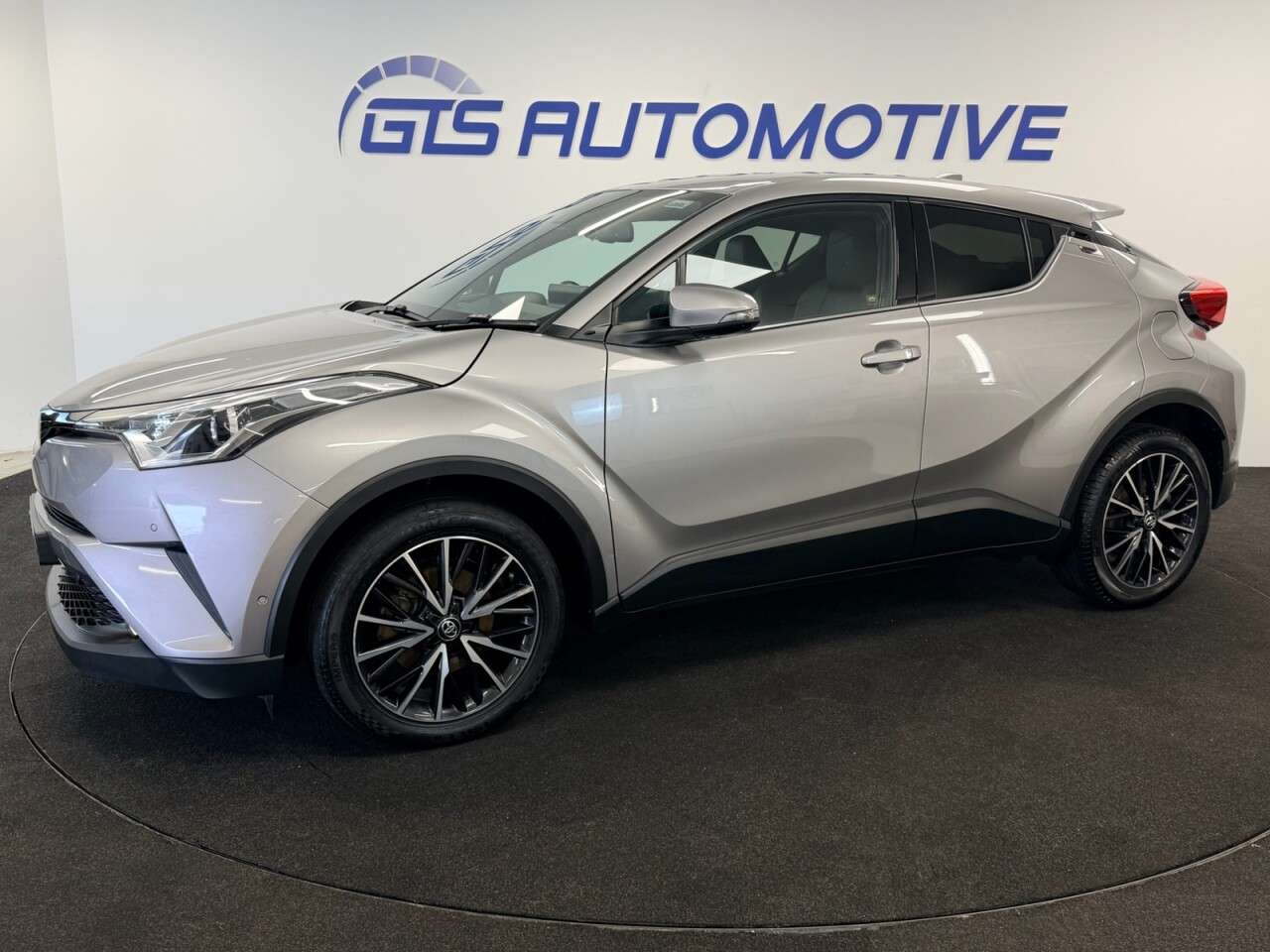 2018 TOYOTA C-HR 2018 TOYOTA C-HR