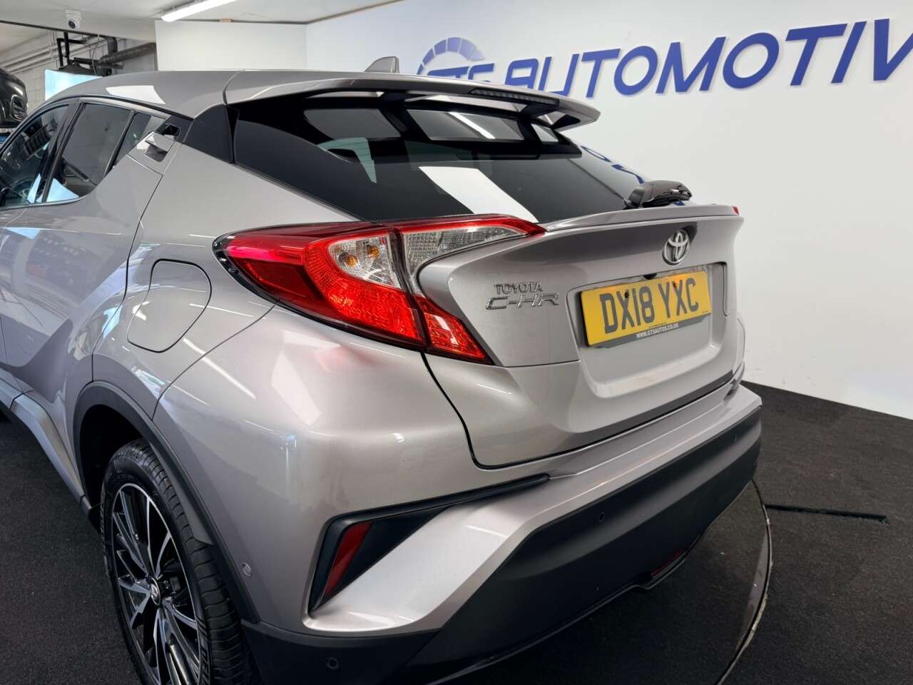 2018 TOYOTA C-HR 2018 TOYOTA C-HR