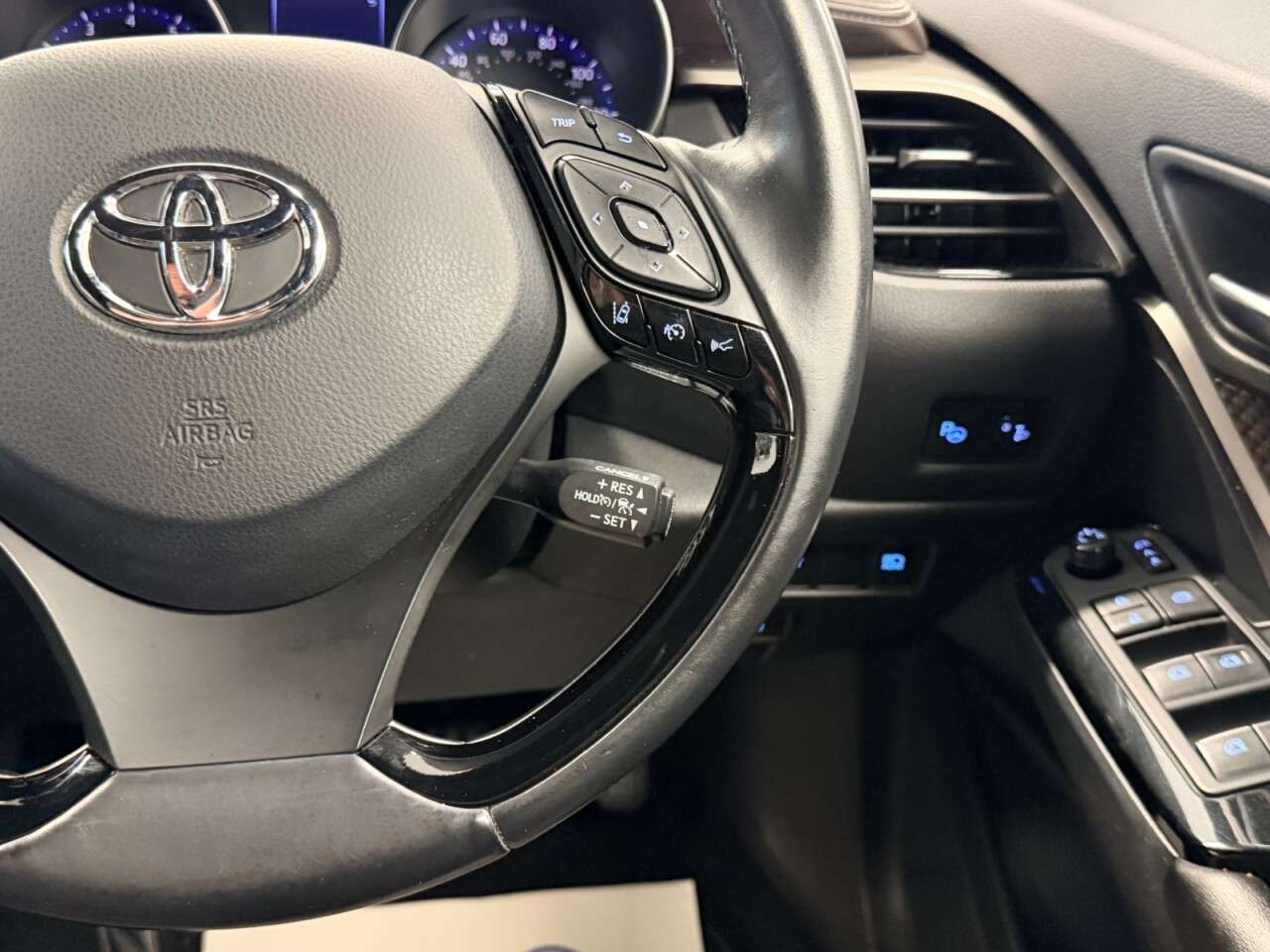 2018 TOYOTA C-HR 2018 TOYOTA C-HR