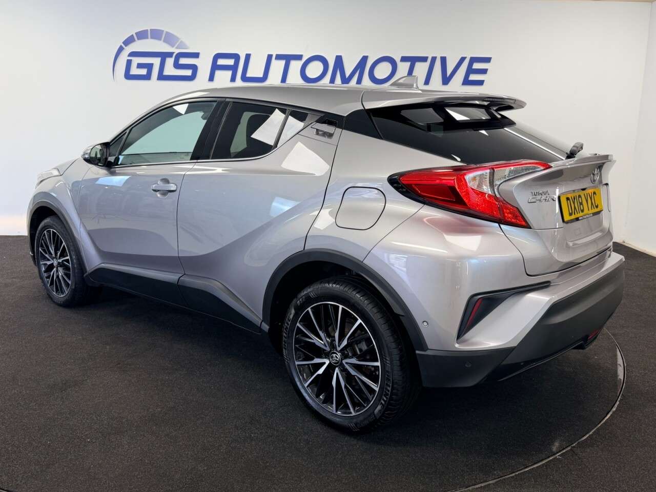 2018 TOYOTA C-HR 2018 TOYOTA C-HR