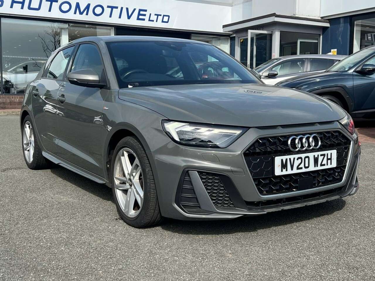 A 2020 AUDI A1 SPORTBACK 1.0 TFSI 30 S-LINE FIVE DOOR 115 BHP + APPLE PLAY + PARKING SENSO A 2020 AUDI A1 SPORTBACK 1.0 TFSI 30 S-LINE FIVE DOOR 115 BHP + APPLE PLAY + PARKING SENSO