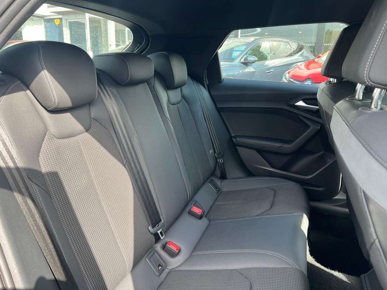 A 2020 AUDI A1 SPORTBACK 1.0 TFSI 30 S-LINE FIVE DOOR 115 BHP + APPLE PLAY + PARKING SENSO A 2020 AUDI A1 SPORTBACK 1.0 TFSI 30 S-LINE FIVE DOOR 115 BHP + APPLE PLAY + PARKING SENSO