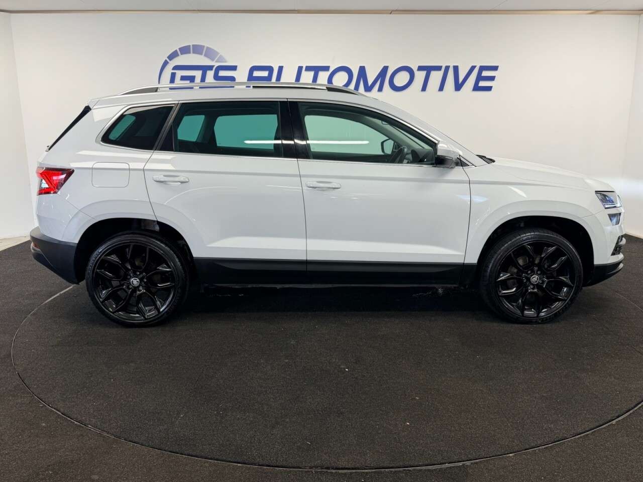 2020 SKODA KAROQ 2020 SKODA KAROQ