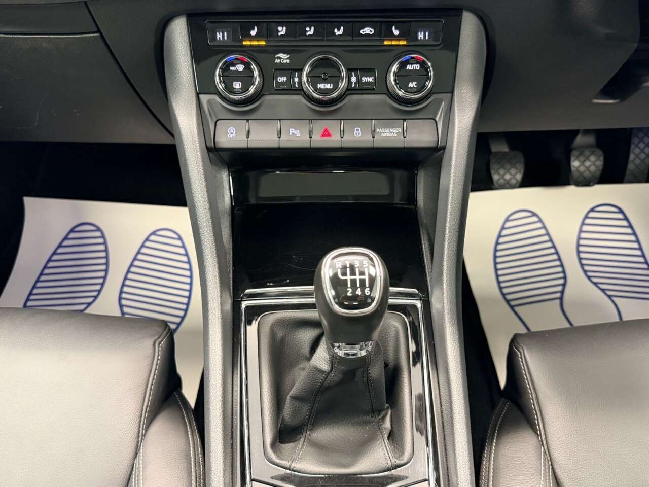 2020 SKODA KAROQ 2020 SKODA KAROQ
