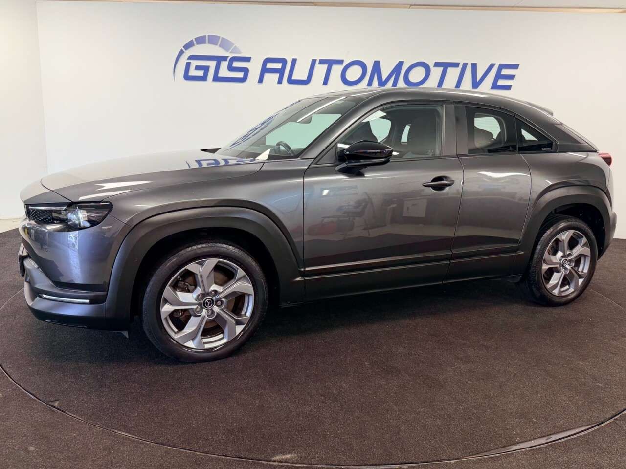 A 2021 MAZDA MX-30 35.5kWh SE-L LUX ELECTRIC AUTO 145 BHP + SAT NAV + REAR CAMERA SIX MONTH WA A 2021 MAZDA MX-30 35.5kWh SE-L LUX ELECTRIC AUTO 145 BHP + SAT NAV + REAR CAMERA SIX MONTH WA