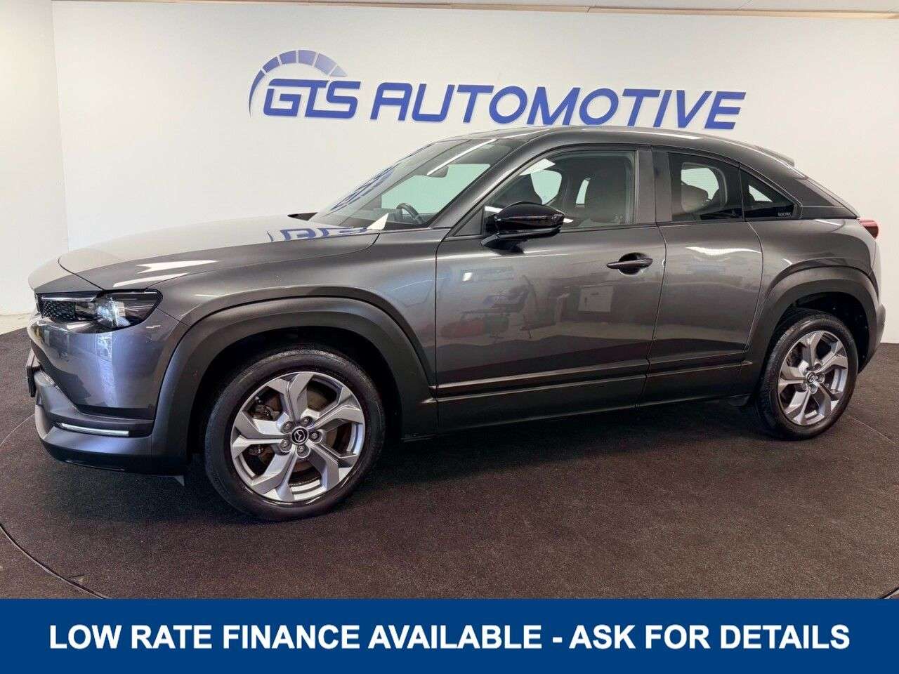 A 2021 MAZDA MX-30 35.5kWh SE-L LUX ELECTRIC AUTO 145 BHP + SAT NAV + REAR CAMERA SIX MONTH WA A 2021 MAZDA MX-30 35.5kWh SE-L LUX ELECTRIC AUTO 145 BHP + SAT NAV + REAR CAMERA SIX MONTH WA