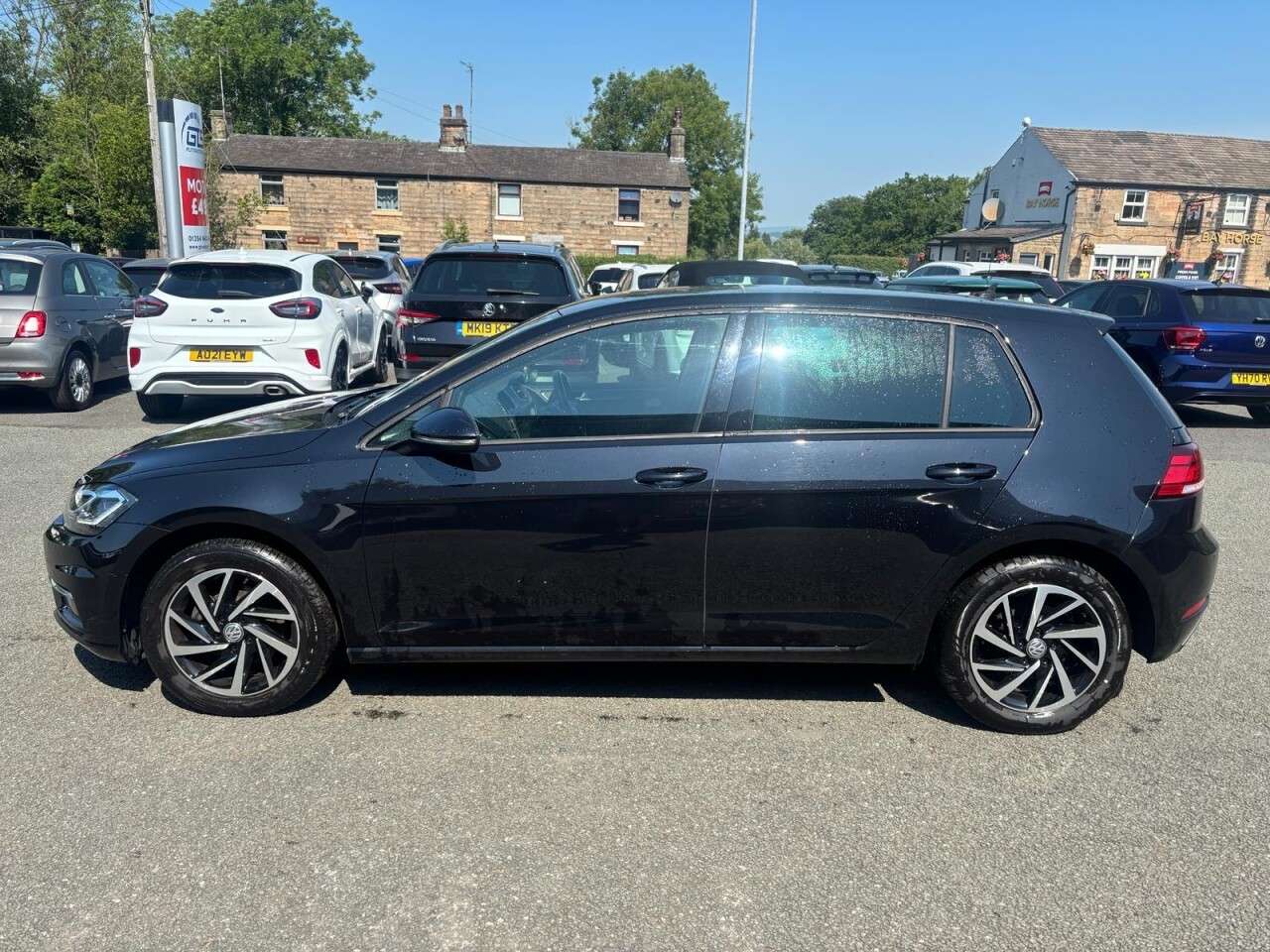 2019 VOLKSWAGEN GOLF 2019 VOLKSWAGEN GOLF