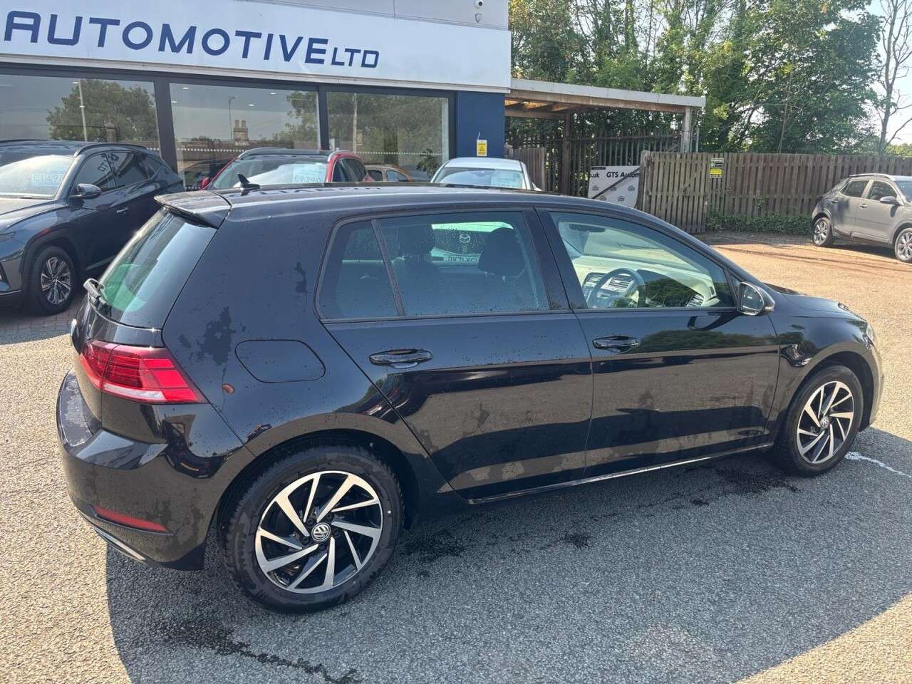 2019 VOLKSWAGEN GOLF 2019 VOLKSWAGEN GOLF