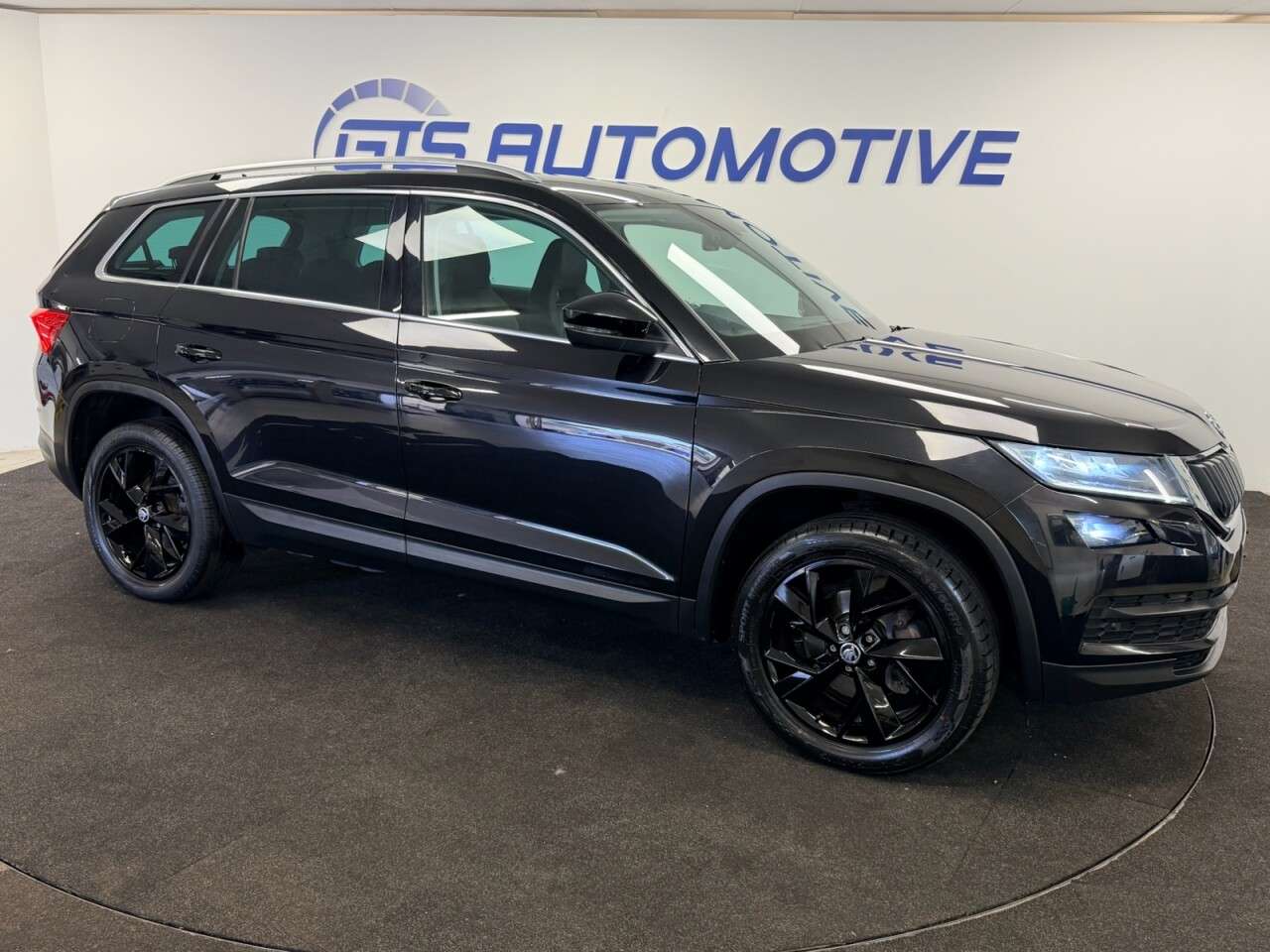 A 2019 SKODA KODIAQ 1.5 TSI ACT SE L DSG AUTO 150 BHP + 7 SEATS + SAT NAV + HEATED LEATHER SIX A 2019 SKODA KODIAQ 1.5 TSI ACT SE L DSG AUTO 150 BHP + 7 SEATS + SAT NAV + HEATED LEATHER SIX