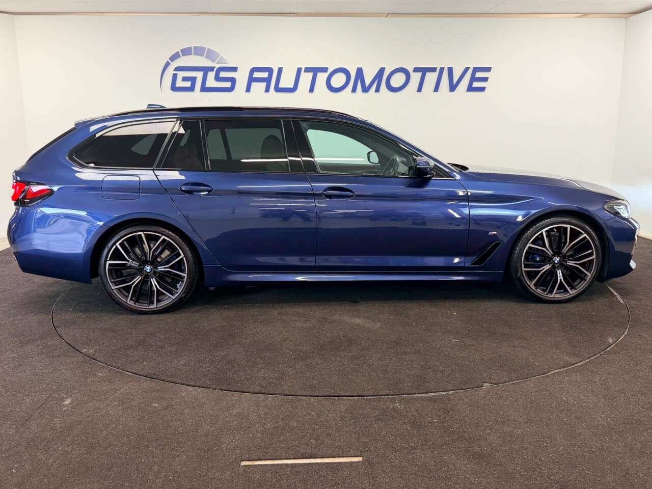 2023 BMW 5 SERIES TOURING 2023 BMW 5 SERIES TOURING