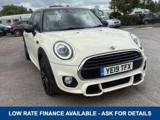 A 2019 MINI HATCH 1.5 COOPER SPORT FIVE DOOR 135BHP + SAT NAV + JCW KIT A 2019 MINI HATCH 1.5 COOPER SPORT FIVE DOOR 135BHP + SAT NAV + JCW KIT