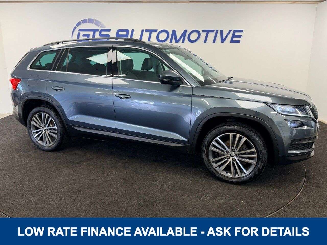 A 2020 SKODA KODIAQ 1.5 TSI ACT SE L DSG AUTO 150 BHP + 7 SEATS + SAT NAV + HEATED SEATS SIX MO A 2020 SKODA KODIAQ 1.5 TSI ACT SE L DSG AUTO 150 BHP + 7 SEATS + SAT NAV + HEATED SEATS SIX MO