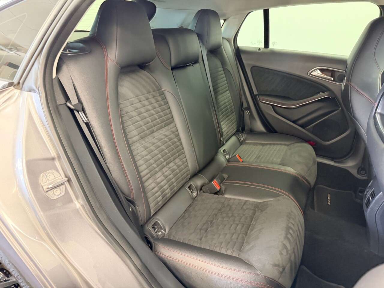 2019 MERCEDES-BENZ 180 2019 MERCEDES-BENZ 180