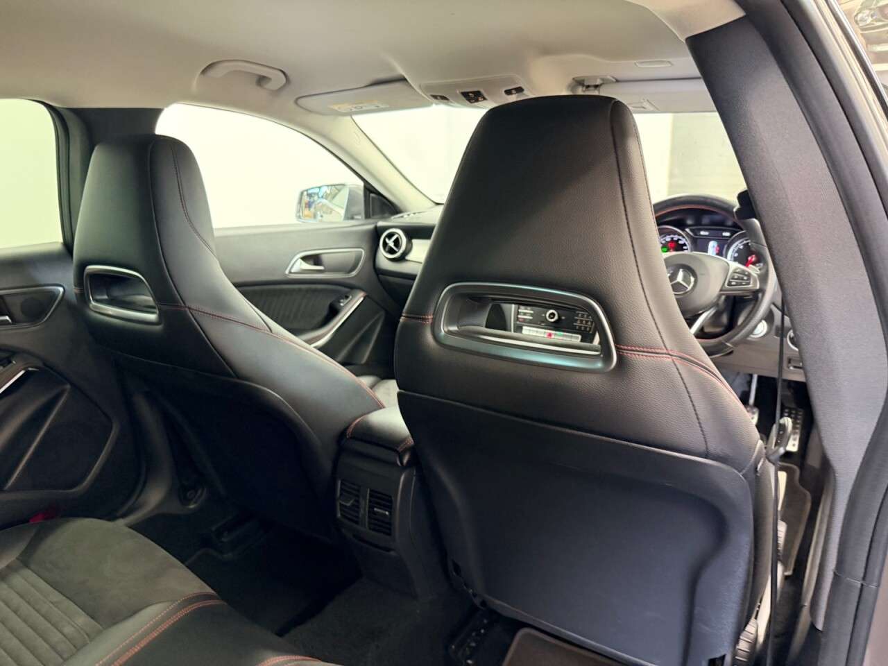 2019 MERCEDES-BENZ 180 2019 MERCEDES-BENZ 180