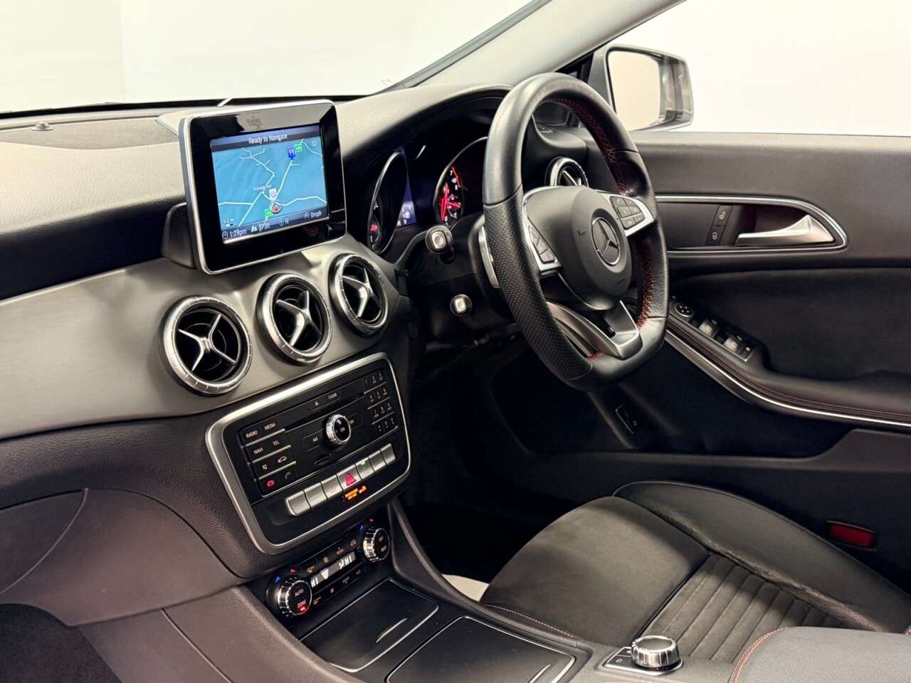 2019 MERCEDES-BENZ 180 2019 MERCEDES-BENZ 180
