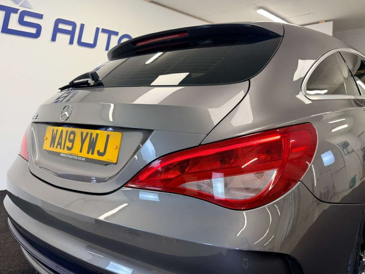 2019 MERCEDES-BENZ 180 2019 MERCEDES-BENZ 180