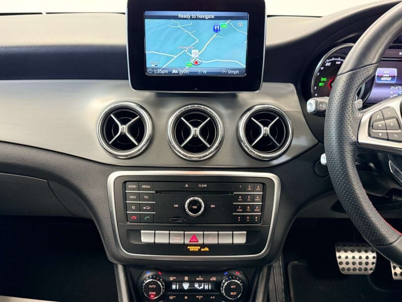 2019 MERCEDES-BENZ 180 2019 MERCEDES-BENZ 180