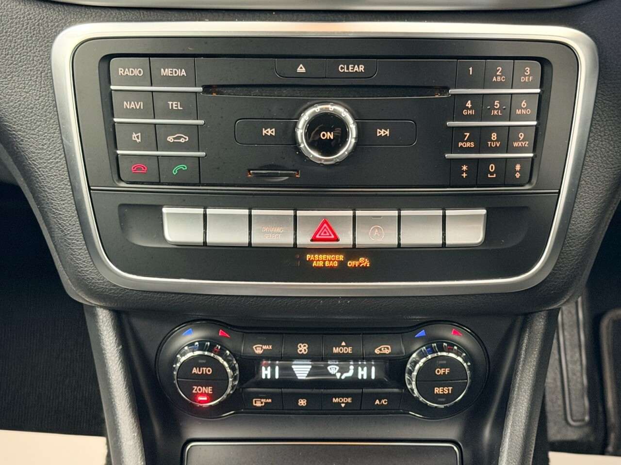2019 MERCEDES-BENZ 180 2019 MERCEDES-BENZ 180