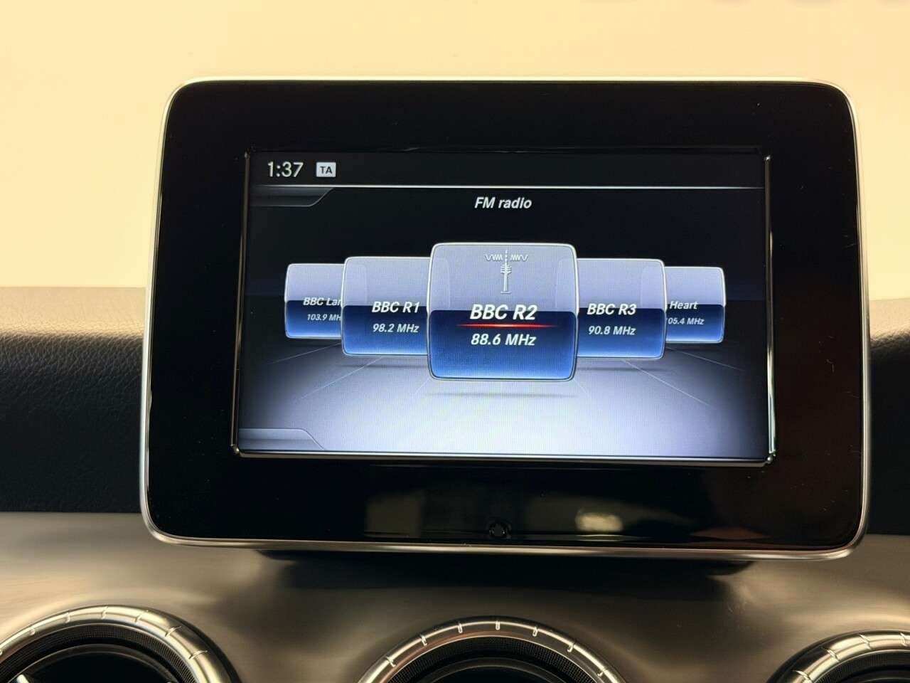 2019 MERCEDES-BENZ 180 2019 MERCEDES-BENZ 180