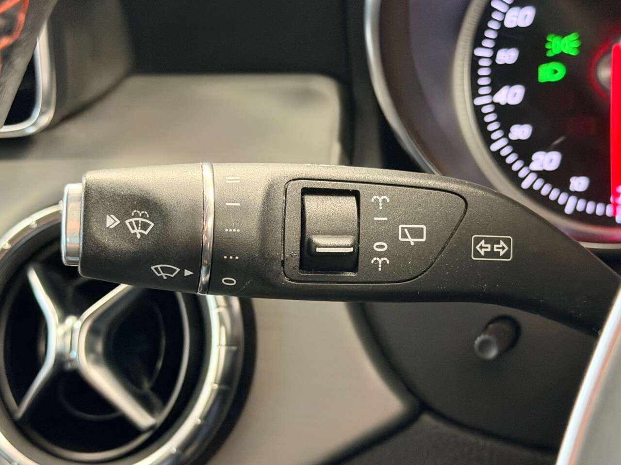 2019 MERCEDES-BENZ 180 2019 MERCEDES-BENZ 180