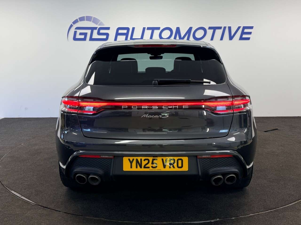 2025 PORSCHE MACAN 2025 PORSCHE MACAN