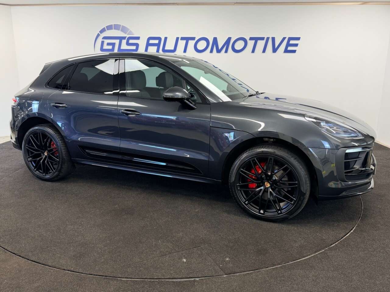 2025 PORSCHE MACAN 2025 PORSCHE MACAN