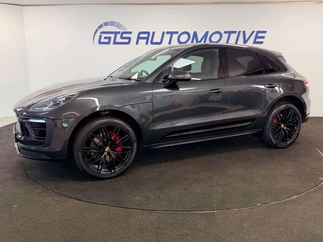 2025 PORSCHE MACAN 2025 PORSCHE MACAN