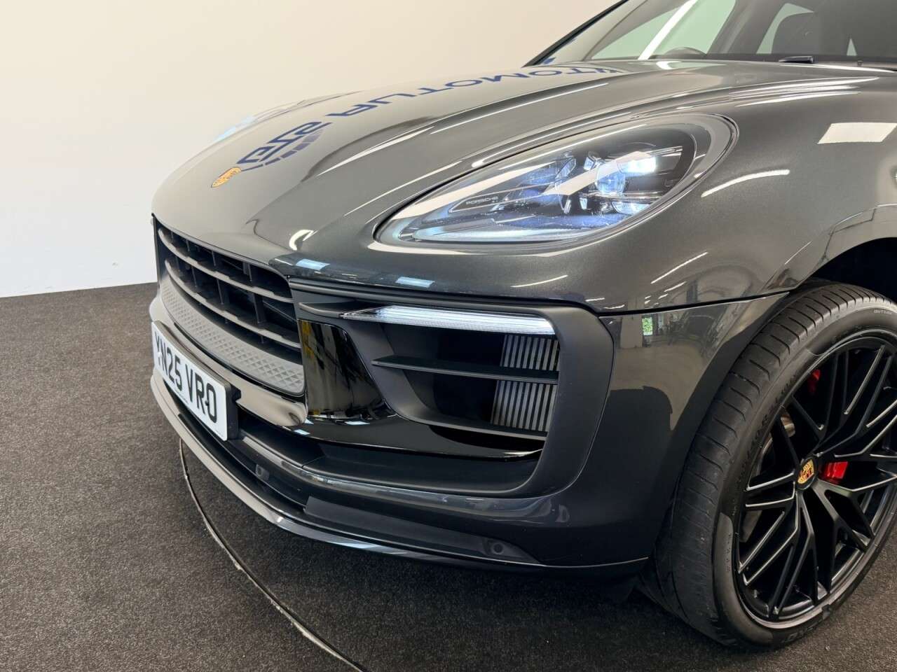 2025 PORSCHE MACAN 2025 PORSCHE MACAN