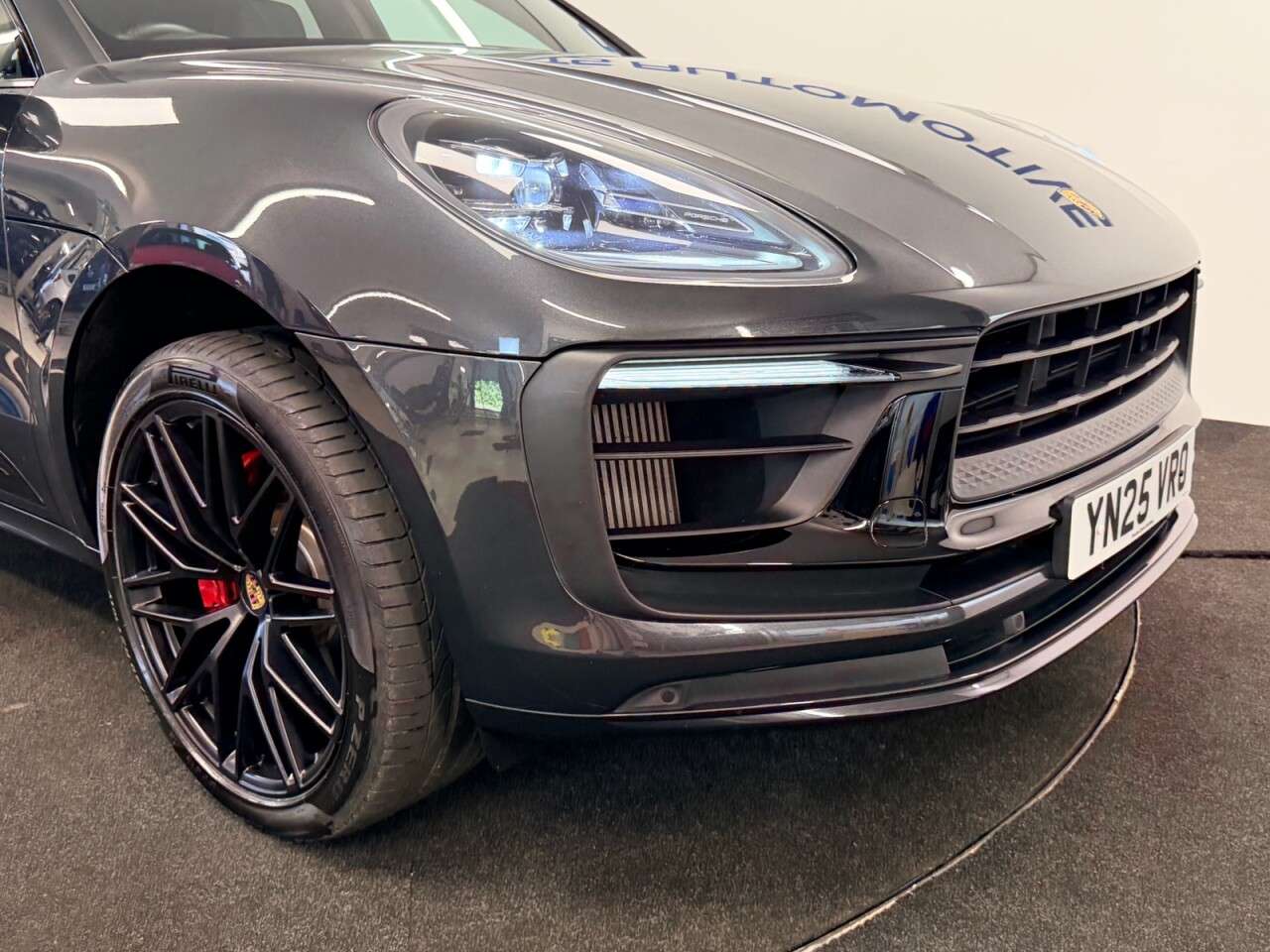 2025 PORSCHE MACAN 2025 PORSCHE MACAN