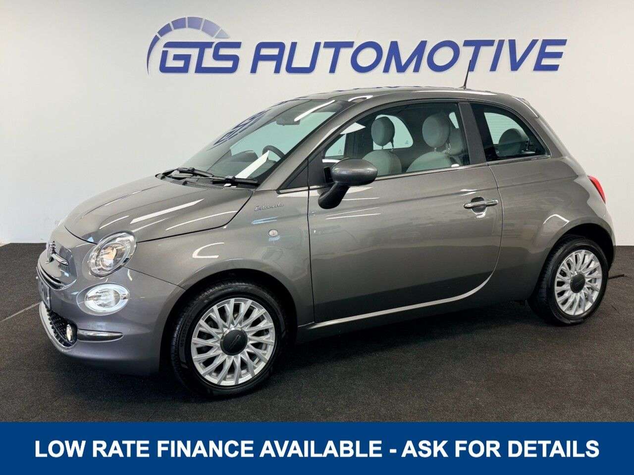 A 2023 FIAT 500 1.0 MHEV DOLCEVITA 70 BHP + SUNROOF + PARKING SENSORS SIX MONTH WARRANTY JU A 2023 FIAT 500 1.0 MHEV DOLCEVITA 70 BHP + SUNROOF + PARKING SENSORS SIX MONTH WARRANTY JU