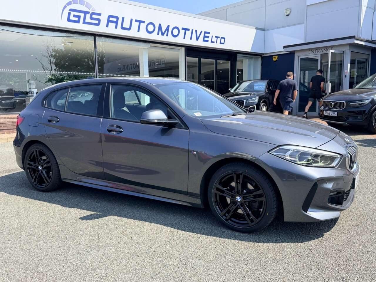A 2021 BMW 1 SERIES 118i M-SPORT LCP DCT AUTO 135 BHP + SAT NAV + HEATED LEATHER A 2021 BMW 1 SERIES 118i M-SPORT LCP DCT AUTO 135 BHP + SAT NAV + HEATED LEATHER