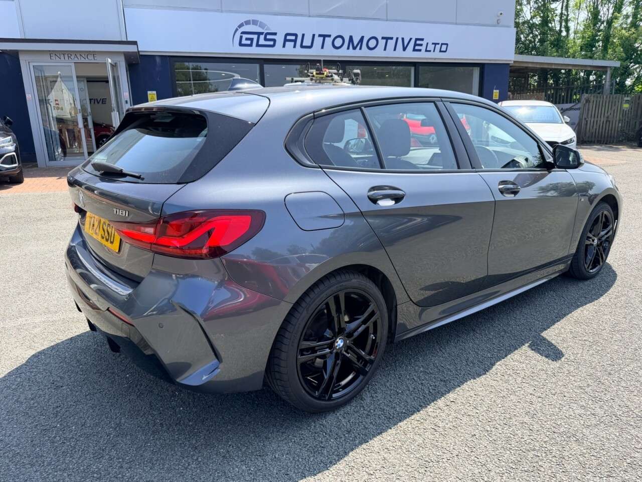 2021 BMW 1 SERIES 2021 BMW 1 SERIES
