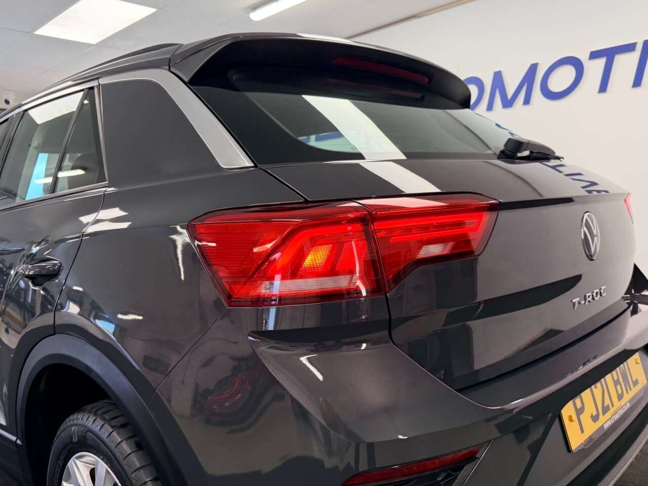 2021 VOLKSWAGEN T-ROC 2021 VOLKSWAGEN T-ROC