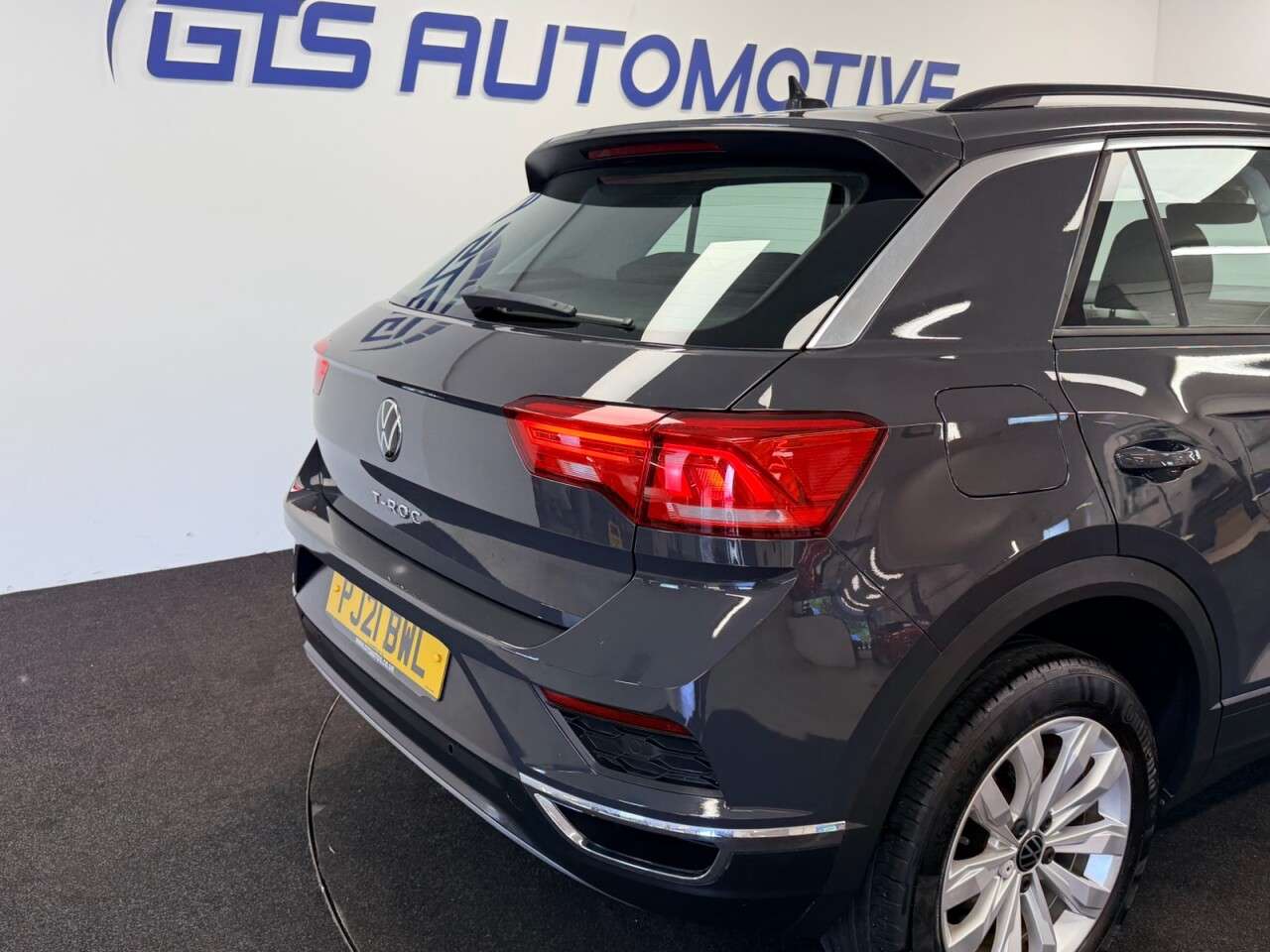 2021 VOLKSWAGEN T-ROC 2021 VOLKSWAGEN T-ROC