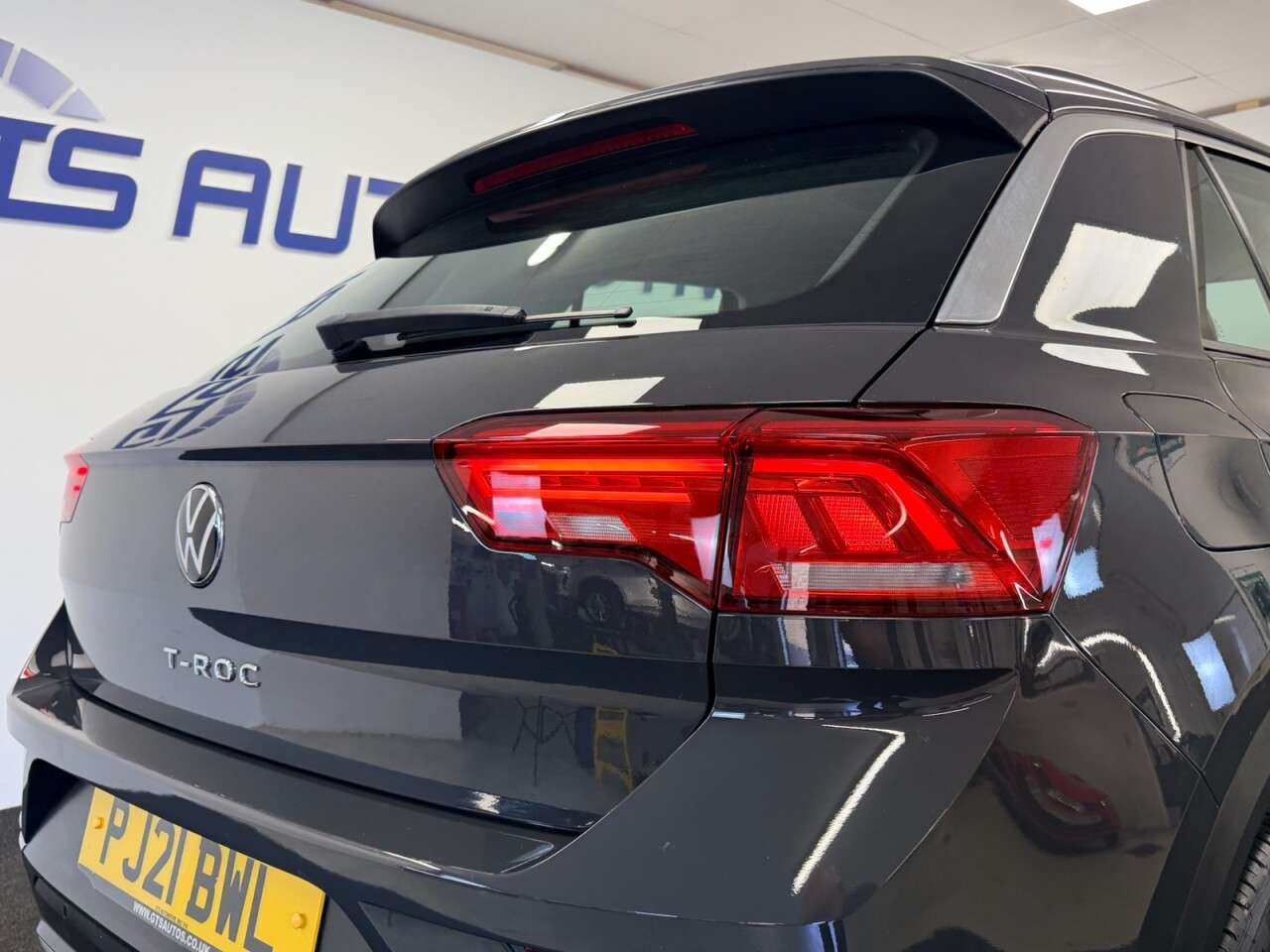 2021 VOLKSWAGEN T-ROC 2021 VOLKSWAGEN T-ROC