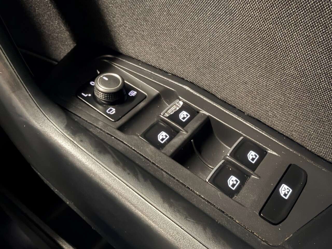 2021 VOLKSWAGEN T-ROC 2021 VOLKSWAGEN T-ROC