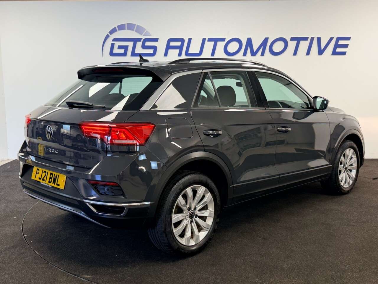 2021 VOLKSWAGEN T-ROC 2021 VOLKSWAGEN T-ROC