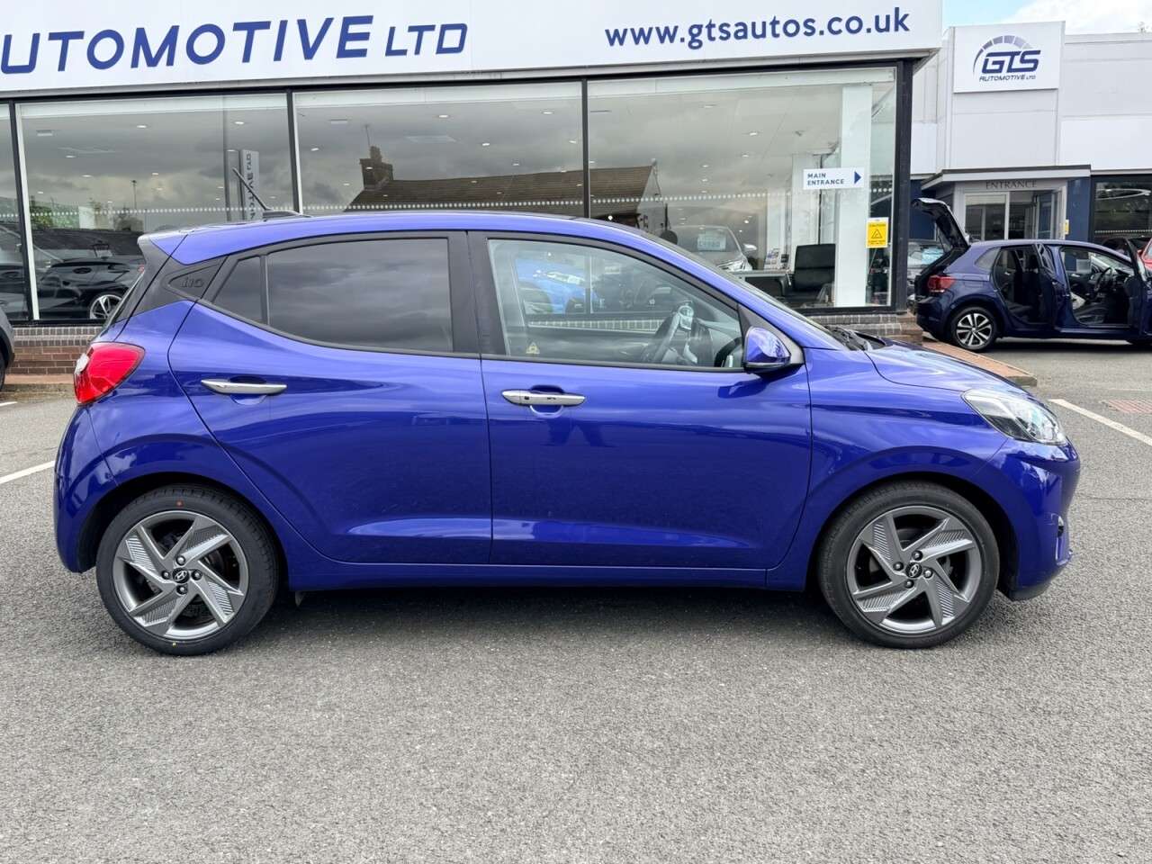 2023 HYUNDAI I10 2023 HYUNDAI I10