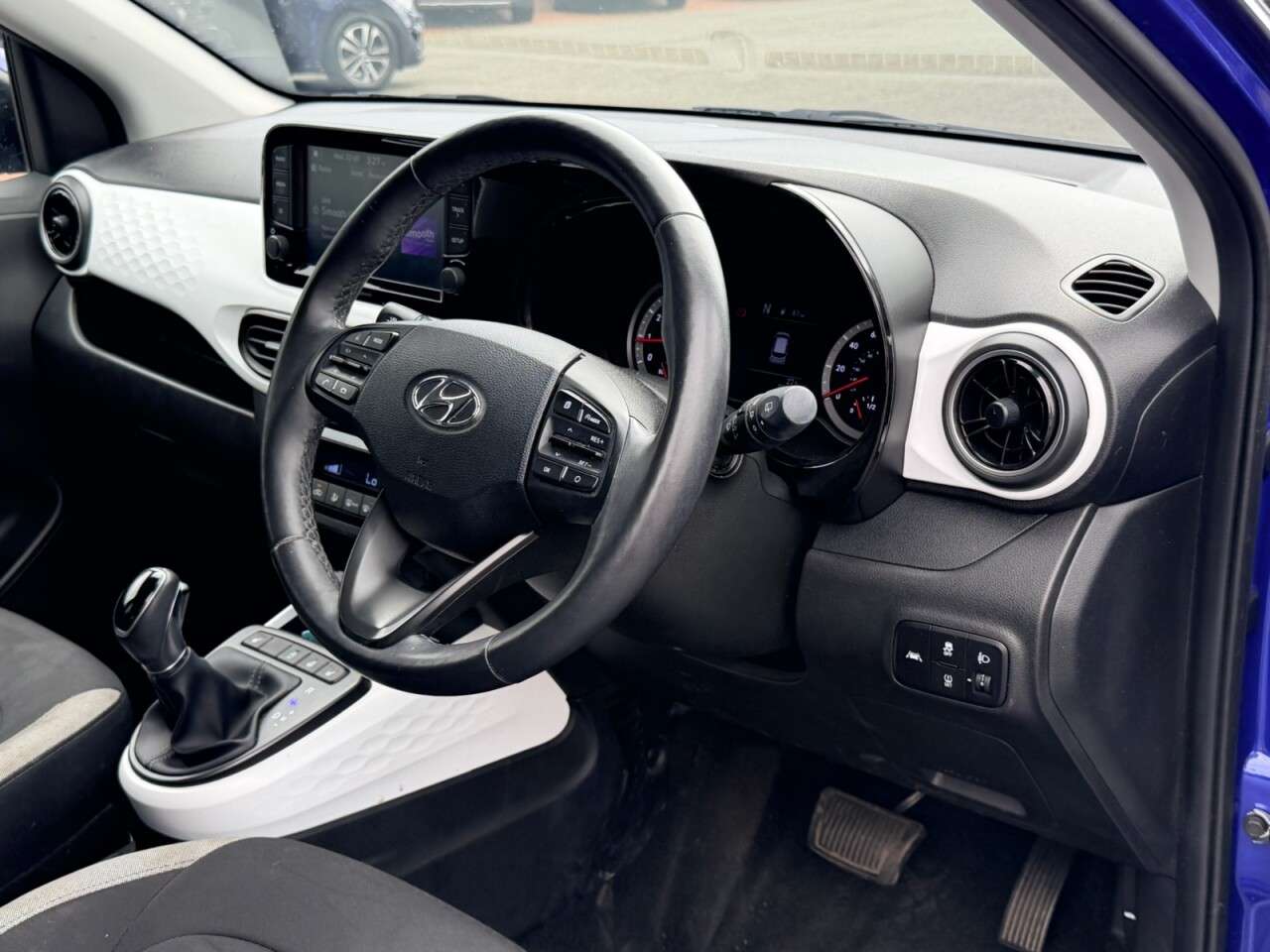 2023 HYUNDAI I10 2023 HYUNDAI I10
