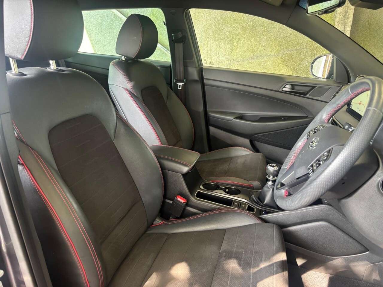 A 2020 HYUNDAI TUCSON 1.6 GDi N-LINE 130 BHP + SAT NAV + REAR CAMERA A 2020 HYUNDAI TUCSON 1.6 GDi N-LINE 130 BHP + SAT NAV + REAR CAMERA