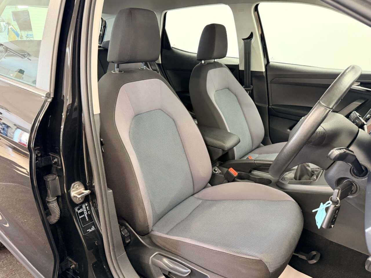 A 2019 SEAT ARONA 1.0 TSI GPF SE TECHNOLOGY 95 BHP + SAT NAV + PARKING SENSORS SIX MONTH WARR A 2019 SEAT ARONA 1.0 TSI GPF SE TECHNOLOGY 95 BHP + SAT NAV + PARKING SENSORS SIX MONTH WARR